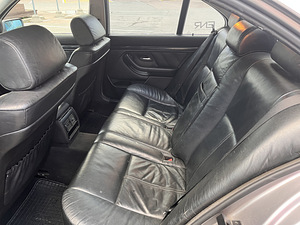 BMW 525TDS (9 фото из 12)