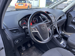 Opel Zafira Tourer 1.8 103kw (6 foto / 6)