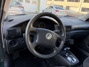 VW Passat 1.9 дизель (7 фото из 12)