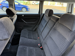 VW Passat 1.9 дизель (11 фото из 12)