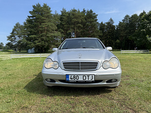 MERCEDES-BENZ C 200 CDI (1 foto / 9)