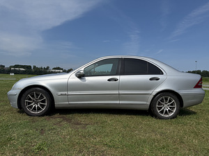 MERCEDES-BENZ C 200 CDI (5 foto / 9)