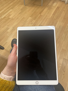 iPad Air 2019 (1 фото из 3)