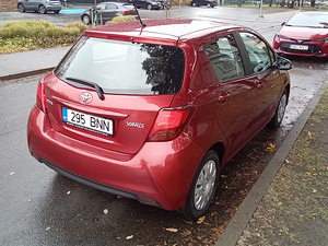 Toyota Yaris 2015 uuena Eestist ostetud, 1 omanik (4 foto / 13)