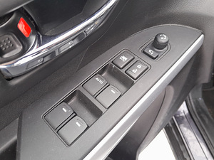 Suzuki SX4 S-Cross 2013 ATM 4WD käigukastirikkega (7 foto / 14)