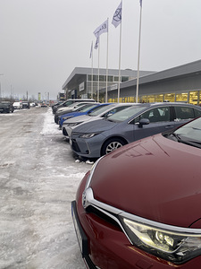Tojota Auris (10 foto / 13)