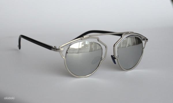 Темные очки (фото #1)