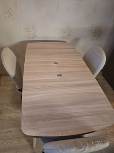 Стол + 4 стула IKEA. (5 фото из 9)