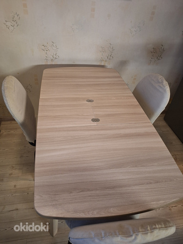 Стол + 4 стула IKEA.