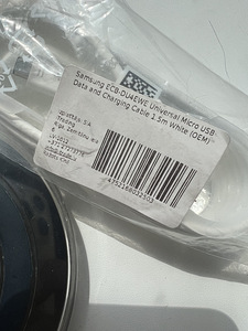 Samsung Wireless Charger + micro USB laadimiskaabel (2 foto / 2)