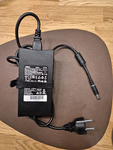 Dell laadija / adapter 130W (19.5V 6.7A 7.4mm) (1 foto / 4)
