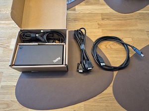 Lenovo ThinkPad USB-C dokk / dock (9 foto / 10)