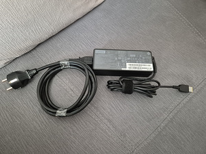 Lenovo 90W laadija / adapter (slim tip) (1 foto / 4)