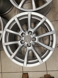 18" Audi originaalveljed 5x112 (keskava 66,6) (6 foto / 10)