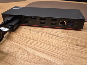 Lenovo ThinkPad Thunderbolt3 dock/ dokk +230W Lenovo laadija (6 foto / 7)