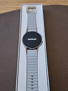 Samsung Galaxy Watch6 LTE 44mm (6 foto / 8)