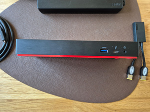 Lenovo ThinkPad Thunderbolt 3 dock + Lenovo 230W laadija (5 foto / 10)