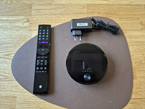 Digiboks Arris VIP4302 + pult (1 foto / 3)