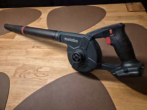 Metabo AG 18 lehepuhur, akutoitel (1 foto / 9)