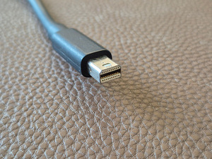 Dell Mini DisplayPort to VGA adapter (3 foto / 3)
