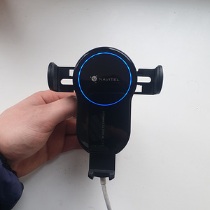 Navitel SH1000 PRO - Juhtmevaba laadija / telefonihoidja aut (2 foto / 5)