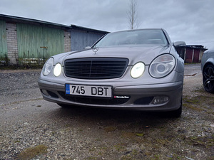 MERCEDES-BENZ E 220 CDI (3 foto / 11)