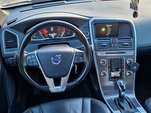 Volvo xc 60 (7 foto / 8)