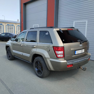 M/V: Jeep Grand Cherokee 3.0crd 160kw , atm 2005 (5 foto / 15)