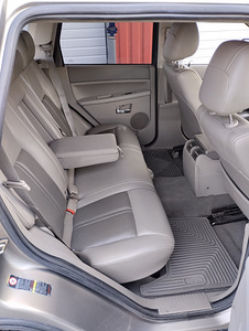M/V: Jeep Grand Cherokee 3.0crd 160kw , atm 2005 (13 foto / 15)