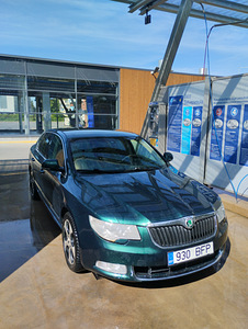 M:Skoda Superb 2008 2.0tdi 125kw atm. (3 foto / 9)