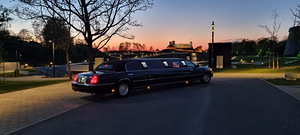 Lincoln Town Car 4.6 V8 164kW Limusiin (1 foto / 5)