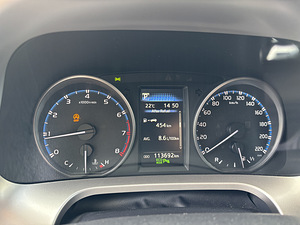 Toyota Rav-4 (11 фото из 15)