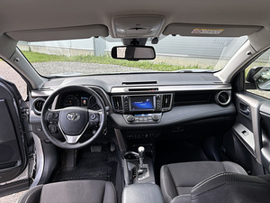 Toyota Rav-4 (15 фото из 15)