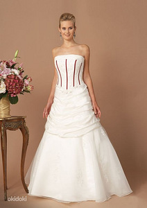 Pulmakleit (kogu komplekt)/wedding dress (whole set) (2 foto / 3)
