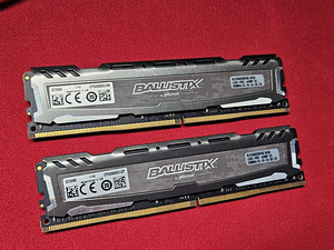 Crucial Ballistix Sport 32GB DDR4 2400 MHz (2 foto / 3)