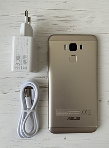 Mobiiltelefon Asus Zenfone 3 Max ZC553KL (3 foto / 3)