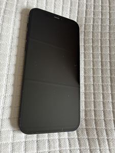 iPhone 12 (1 фото из 3)
