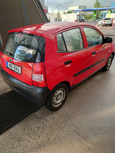 Kia Picanto (3 foto / 8)