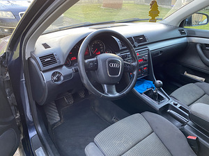 Müüa või vahetada Audi A4 B7 2006 (5 foto / 11)