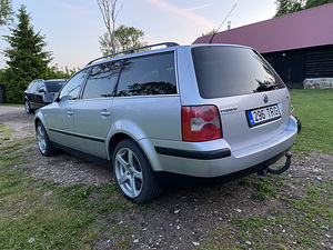 Volkswagen passat 1.9 74kw 2004 (4 foto / 13)