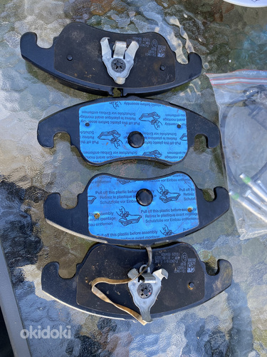 Комплект тормозных колодок, дисковый тормоз FEBI BILSTEIN 11 (фото #2)
