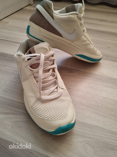 Кроссовки Nike