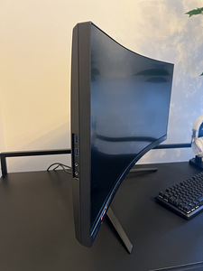 MSI MPG341CQR ultrawide MÄNGURIMONITOR 34* (2 foto / 7)