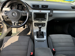 Volkswagen Passat CC (9 foto / 10)