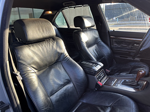 M/V BMW E38 730i V8 (6 foto / 8)