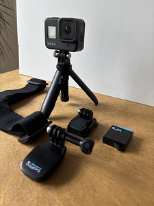 Комплект камеры GoPro Hero8 Black (2 фото из 2)