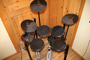 ALESIS NITRO MESH KIT elektrooniline trummikomplekt (2 foto / 6)