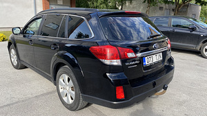 Subaru Outback 2.0 110kW (3 foto / 11)