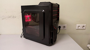 Продам игровой компьютер+монитор+новые наушники (2 фото из 8)