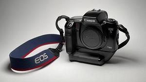 Canon EOS 5 35mm Filmikaamera (3 foto / 4)